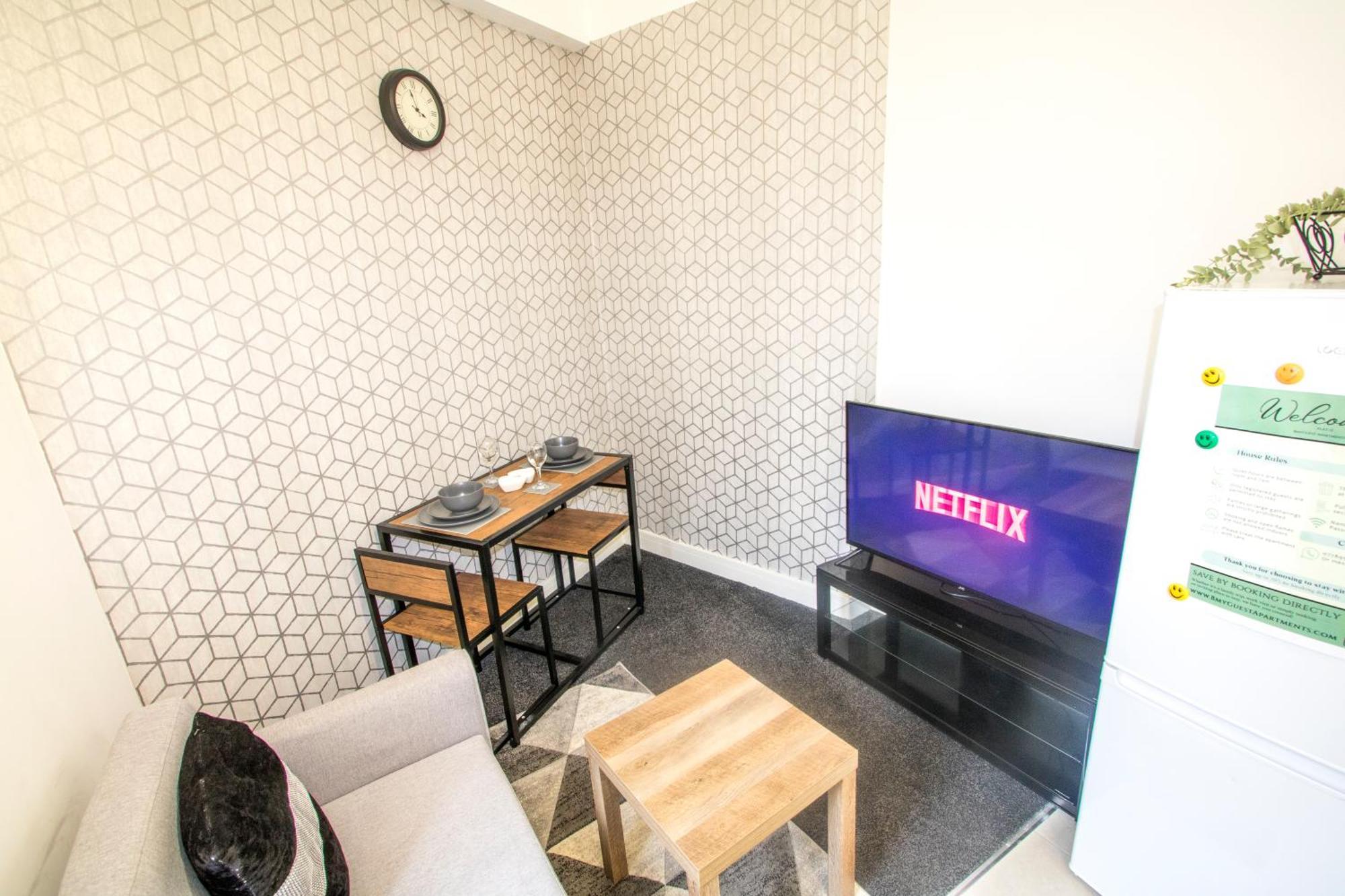 Cozy And Charming - 1 Bedroom Apartment - Free Parking, Transit Links, Close To Stadiums Manchester Eksteriør billede