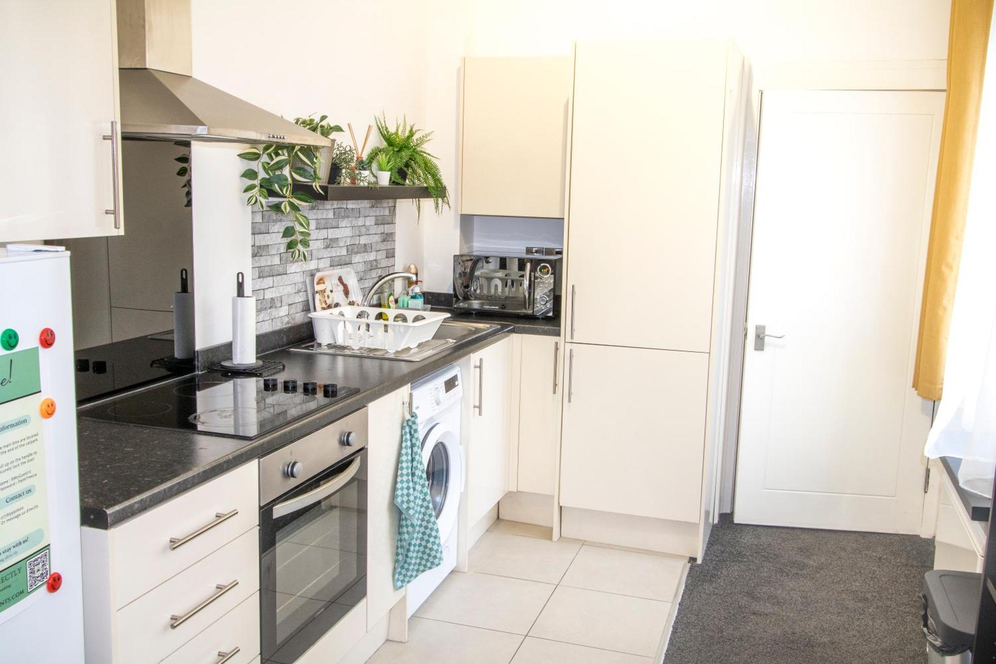 Cozy And Charming - 1 Bedroom Apartment - Free Parking, Transit Links, Close To Stadiums Manchester Eksteriør billede